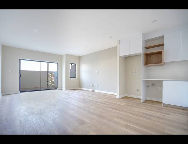2 BEDROOM HOUSE FOR SALE IN SANDOWN